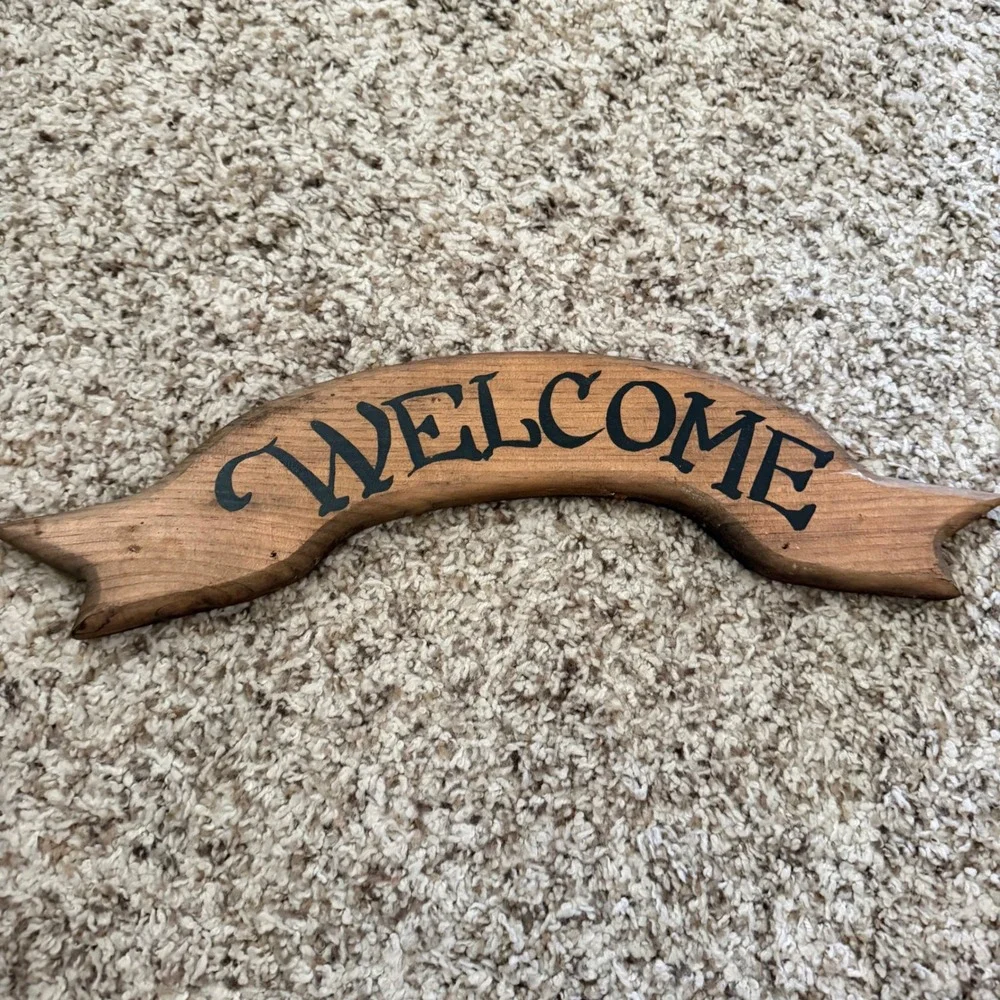 Rustic Wooden Welcome Sign Curved‎ Banner Ribbon Stenciled Wall Decor Brown Wood